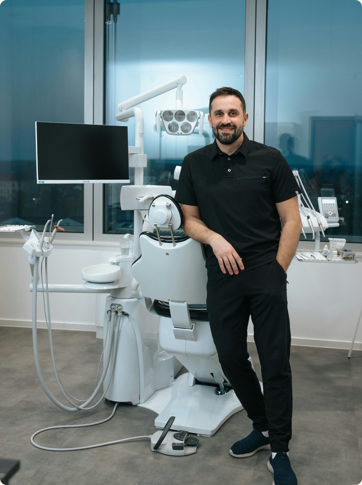 Image of a dentist chair